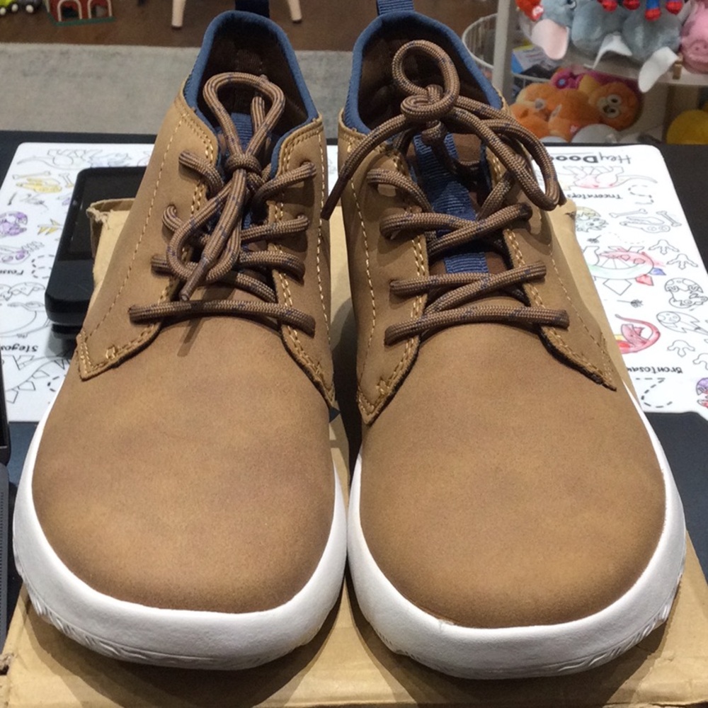 Sperry Chukka Tan